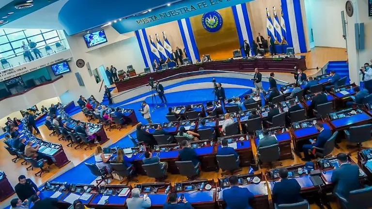 Asamblea con feminicidios