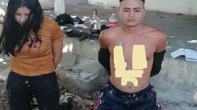 Pandilleros en una finca