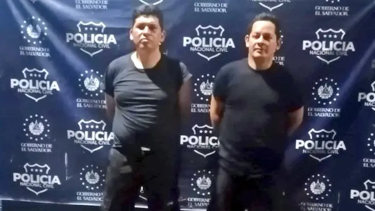 Policías detenidos extorsión Cuisnahuat Sonsonate