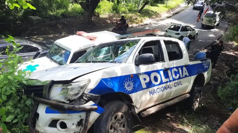 Accidente de patrulla STO Cabañas en San Vicente