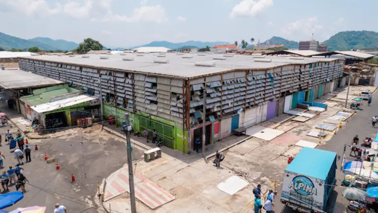 MERCADO SANTA ANA