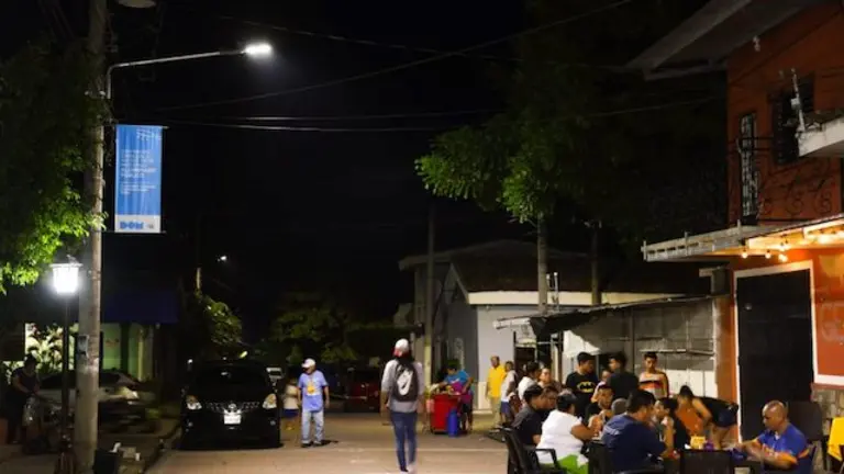 San Rafael Obrajuelo-DOM-ILUMINAN CALLES 1