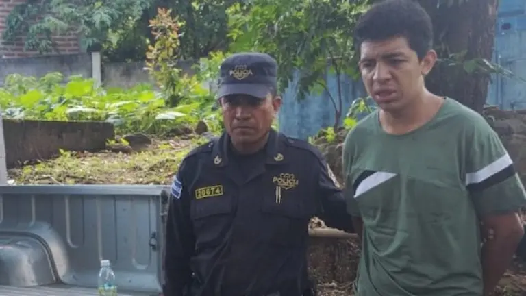 Misael Eduardo Salguero Rodríguez, acusado de matar a un hombre mientras bebían alcohol en Candelaria de la Frontera Santa Ana