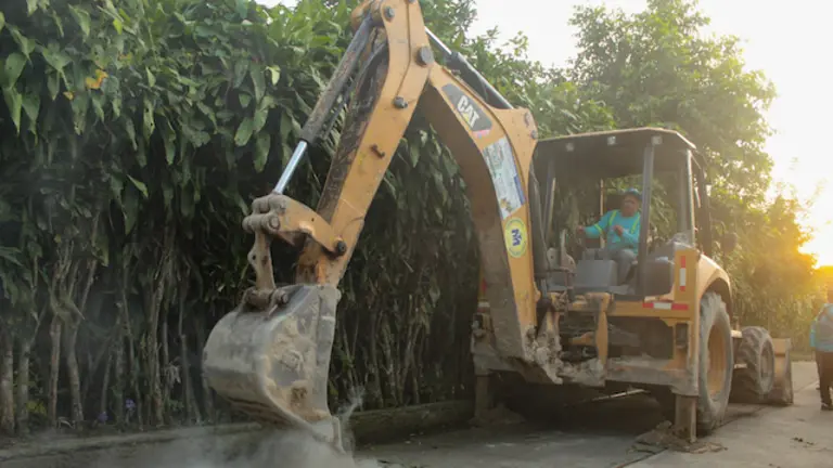 Extensión de Plan Nacional de Bacheo en Mercedes La Ceiba, La Paz