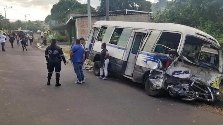 Accidente siete vehículos Mejicanos 16-11-2023
