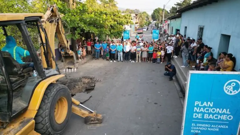 DOM Plan Nacional de Bacheo San José Guayabal