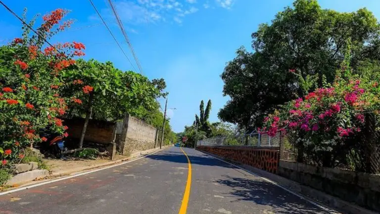 Entregan calles renovadas El Tránsito, San Miguel