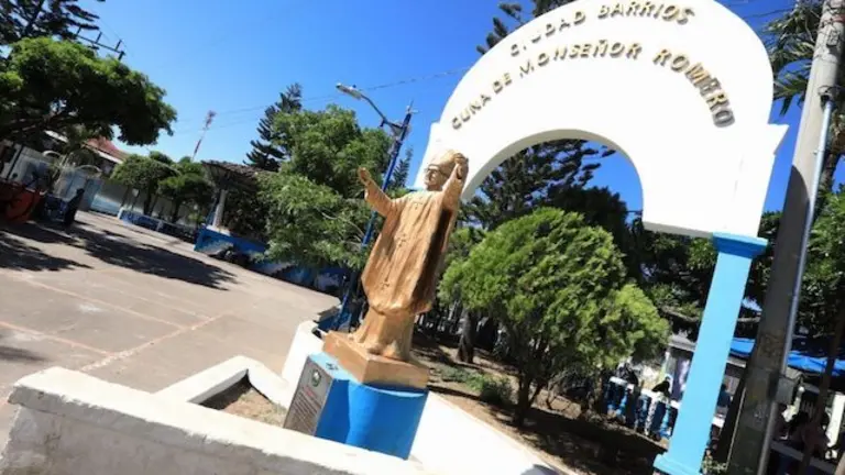 Inician renovación parque Monseñor Romero en Ciudad Barrios, San Miguel