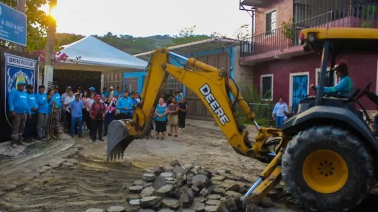 DOM inicia segundo proyecto de recuperación vial en El Paisnal
