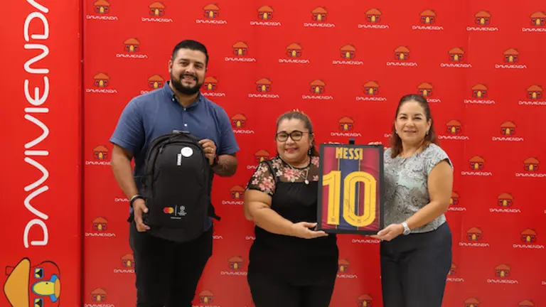 Última entrega de premios “Grite Gol” por compras con Tarjetas de Crédito Davivienda, en Centro Financiero, en San Salvador, El Salvador, el 17 de Abril de 2024.
Foto Banco Davivienda/ Salvador Meléndez