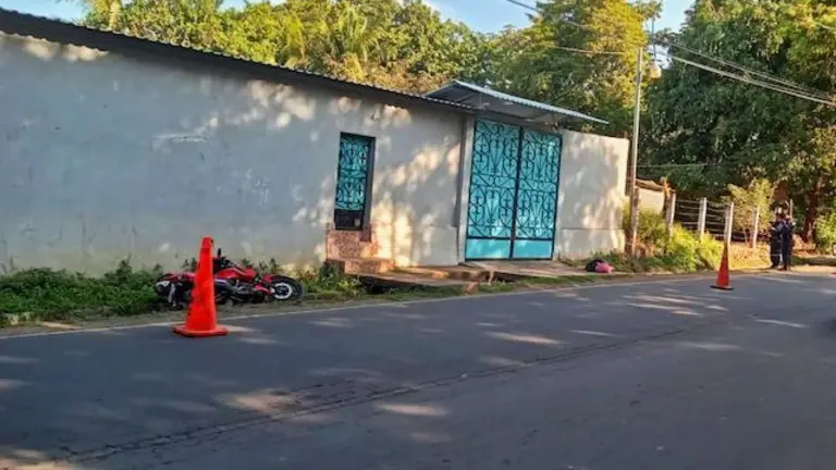 Motociclista fallecida en Puerto El Triunfo Jiquilisco Usulután 03-06-2024