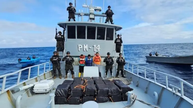 Decomiso cocaína Marina Nacional Tres ecuatorianos 25 millones 04-06-2024