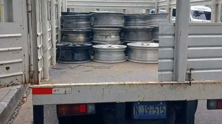 Llanterías desmantelamiento de vehículos