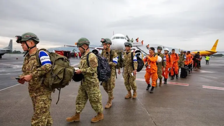 Ayuda El Salvador Costa Rica huracán Rafael 1