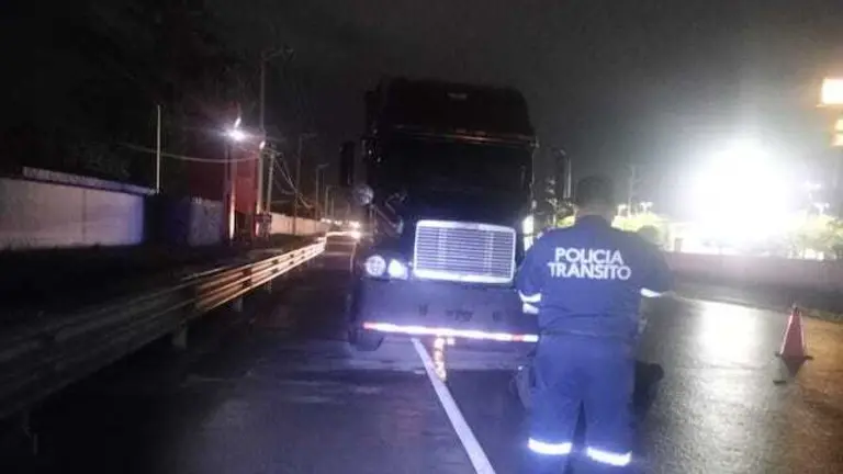 Hombre atropellado por rastra en San Juan Opico 17-11-2024