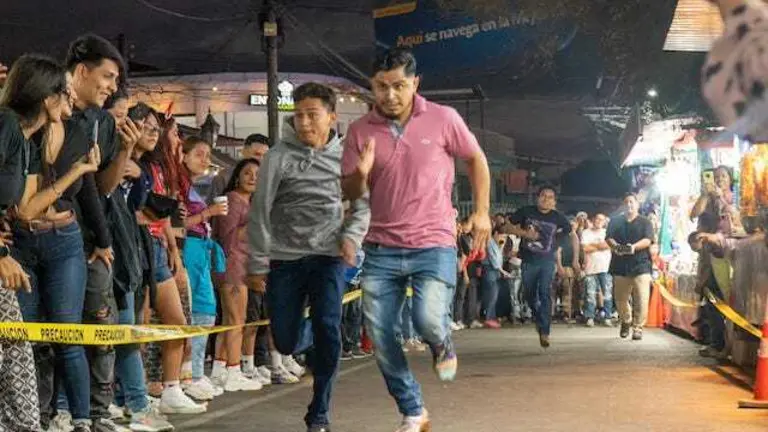 Carreras de hombres en tacones Ciudad Arce