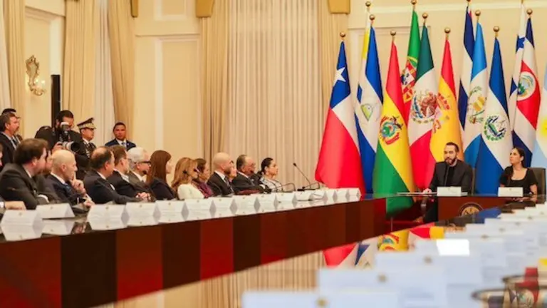 Nayib Bukele reunión con inversores de Iberoamérica
