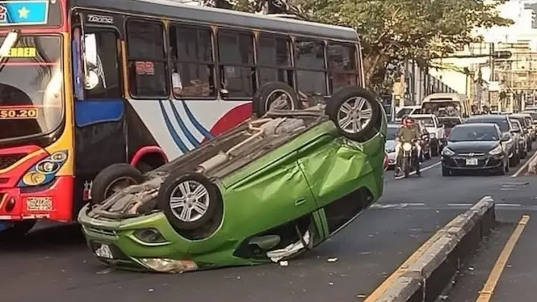 Accidente en San Salvador