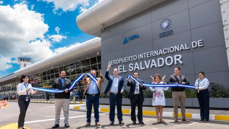 Inauguran ampliación del área de check in en Aeropuerto Internacional “San Óscar Arnulfo Romero”