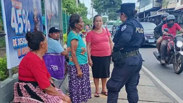 Maria Otilia Huezo Díaz, de 92 años de edad, guatemalteca extraviada en El Salvador 2
