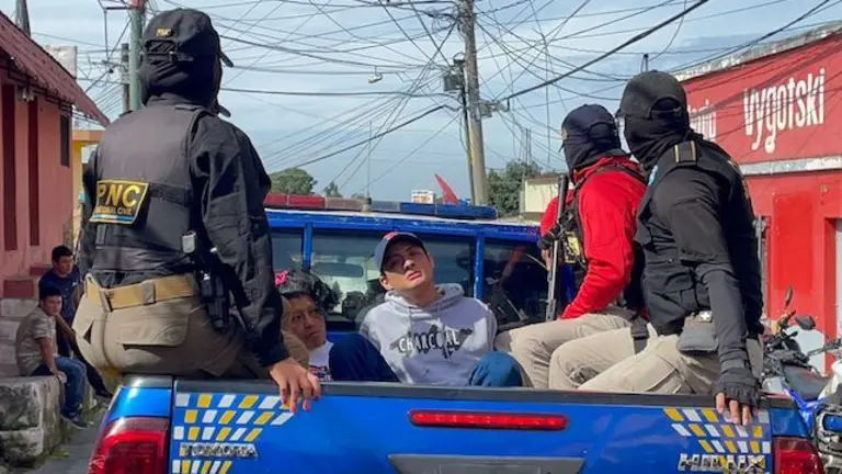 Dinora Magdalena Martínez Rodríguez y Madecadel Isaías García Chilín