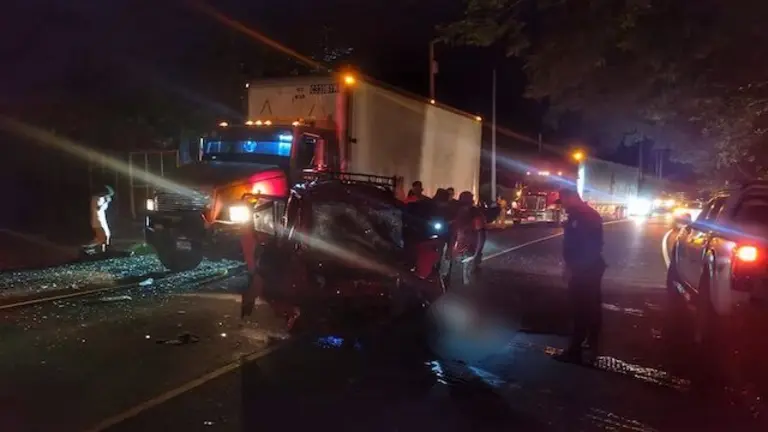 Accidente cantón Mizata, Teotepeque, carretera del Litoral, La Libertad, 08-07-2025