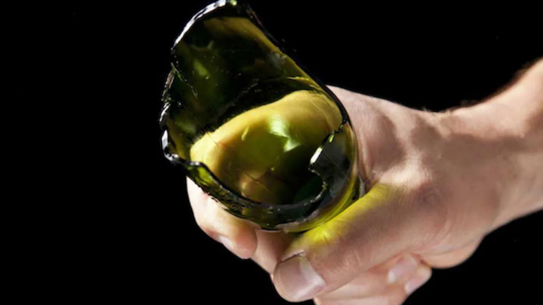 Envase vidrio quebrado violencia