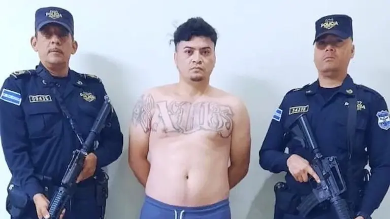 Denis Alberto Sosa Díaz, alias Crazy, 18-R, posesión y tenencia de drogas, resistencia, agrupaciones ilícitas, extorsión, robo