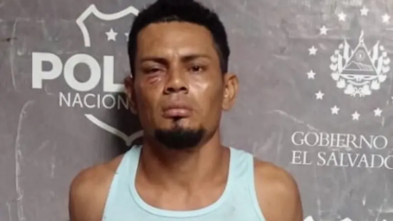 Roberto Candelario Flores Guerrero, 32 años de edad, homicidio