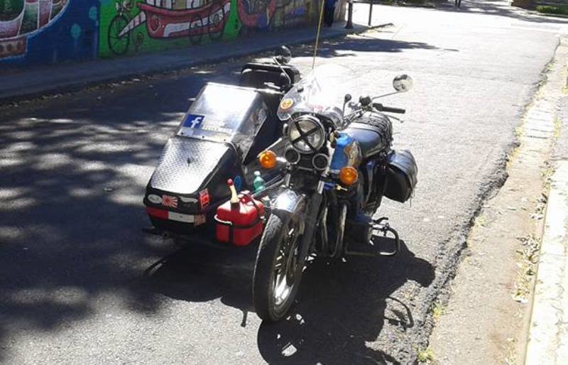 Guatemalteco y su moto_2
