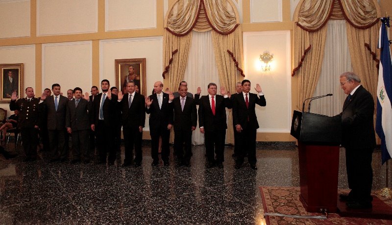 Durante juramentación José Luis Merino