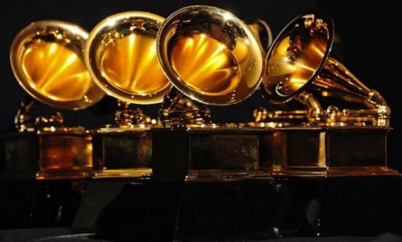 Los Grammy Latinos, con Trump de telón de fondo - Jet Set - El Salvador Times