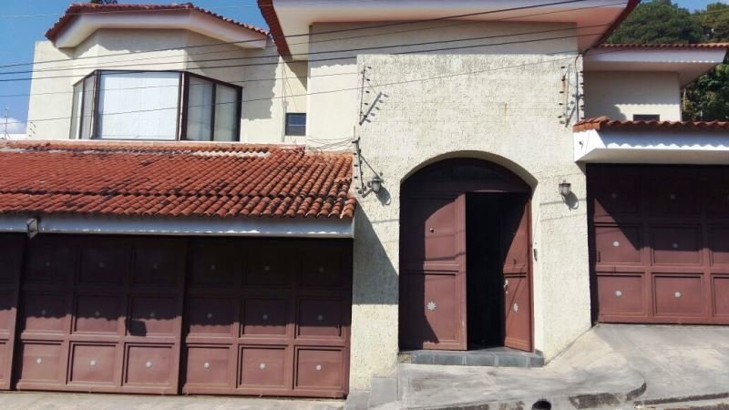 Casa Leonel Flores_1