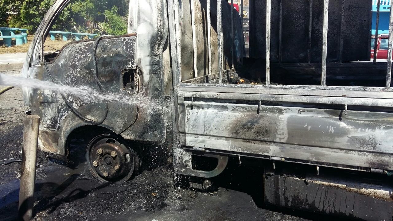 camión incendiado