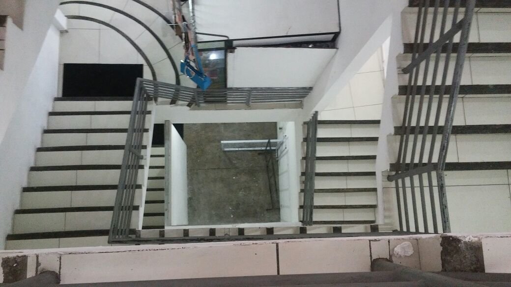 gradas mercado cuscatlan