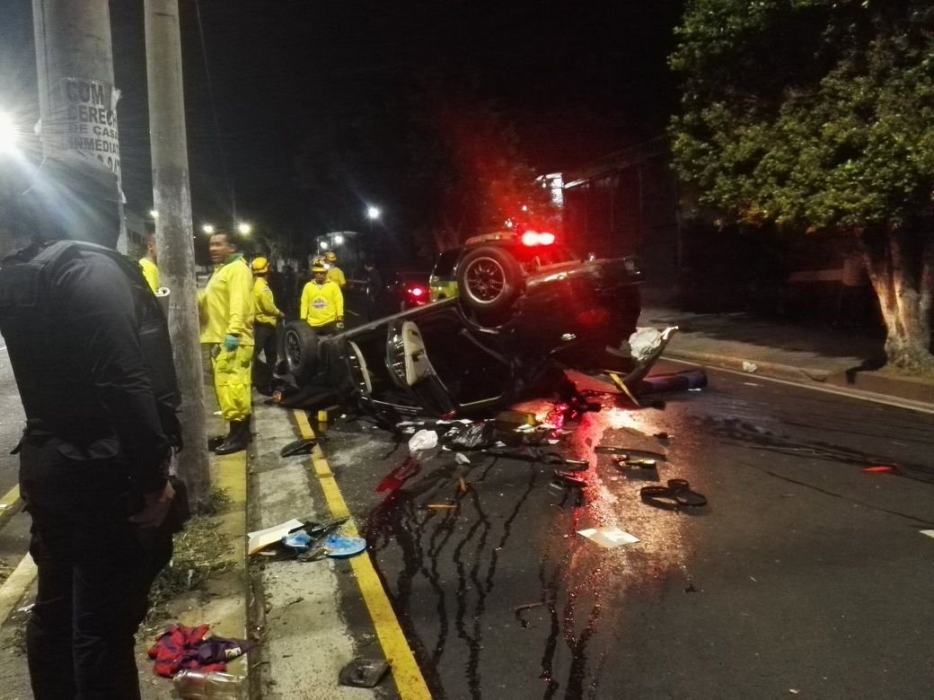 73FF4CE7-93BD-4BB9-B702-58991AF661C0