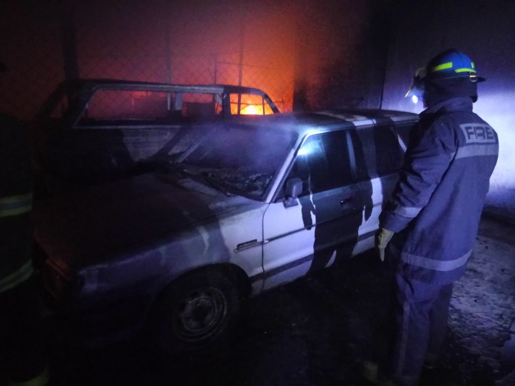 Carro incendiado1