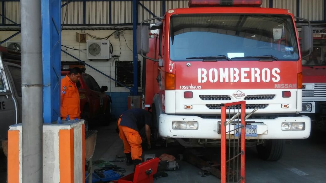Motobomba en reparación