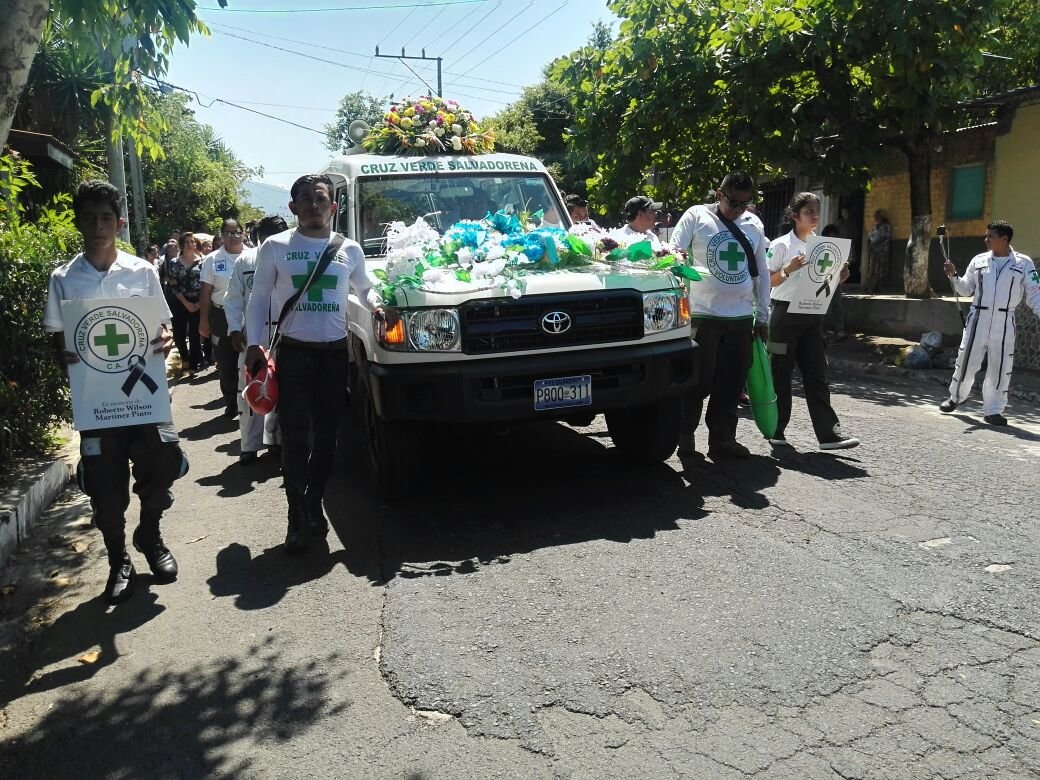 Entierro de socorristas