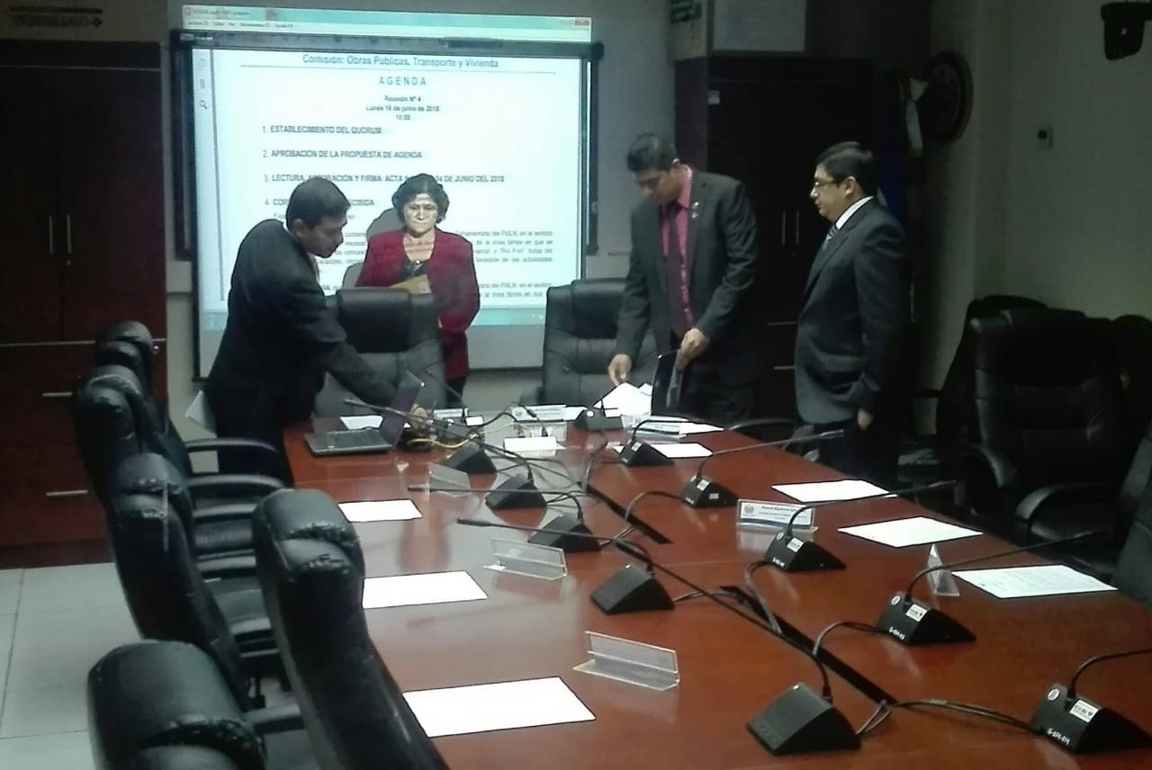 Comisión de Obras Públicas no se instaló
