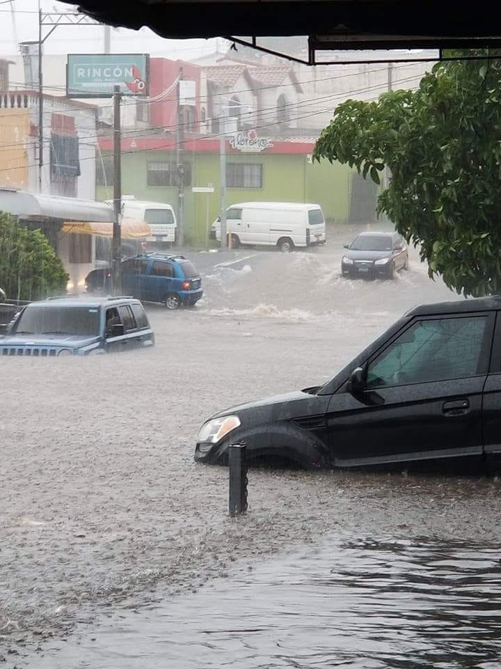 Santa Tecla inundada1
