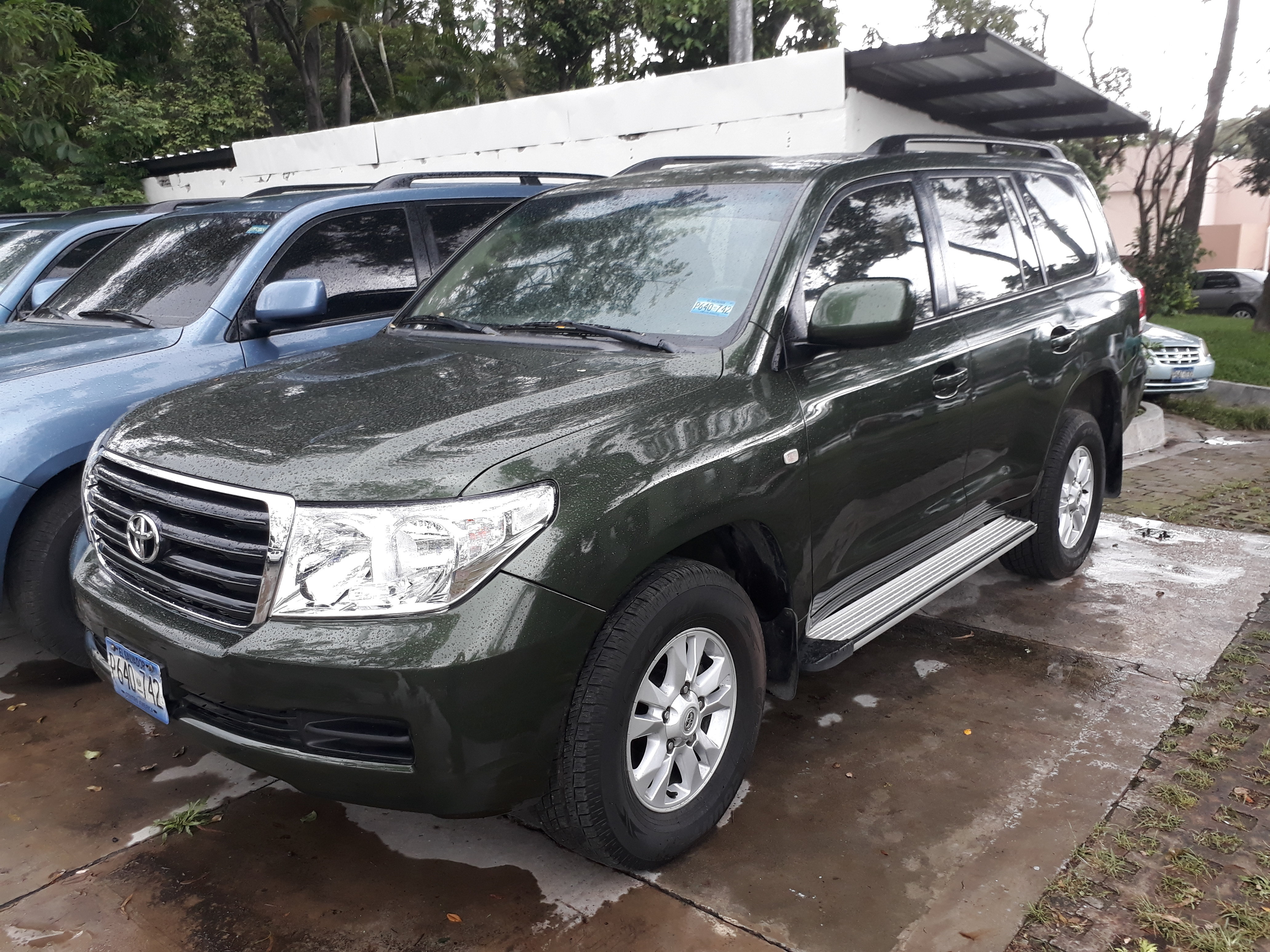 Camioneta verde Asamblea