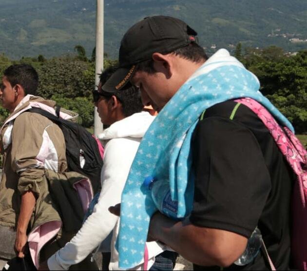 Joven golpeado por pandillas