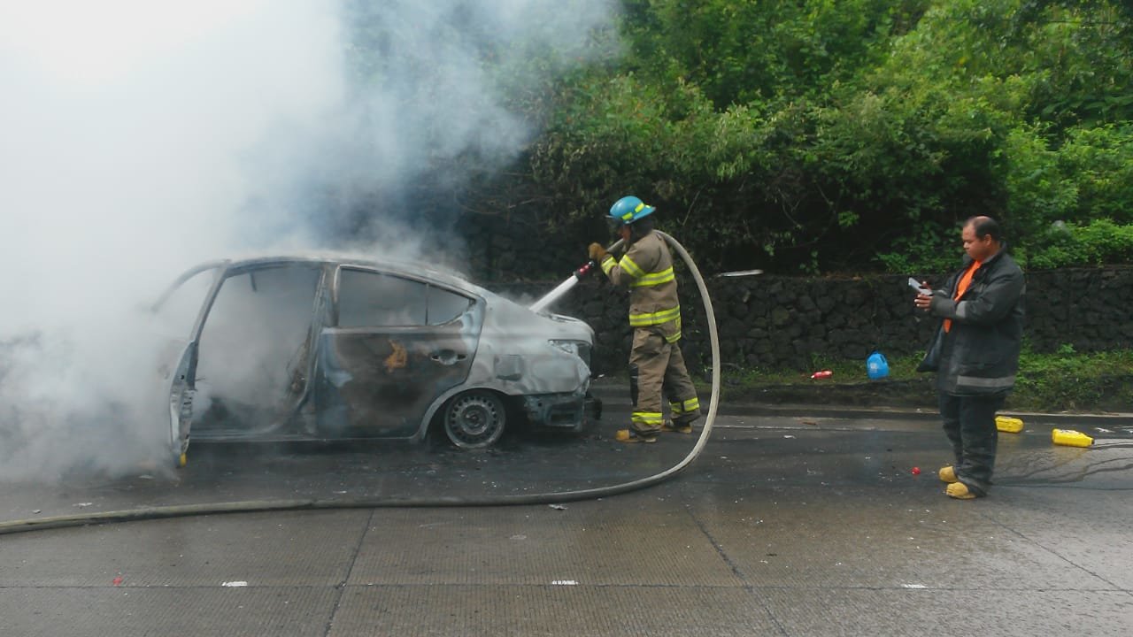 Incendio en vehículo modelo reciente2