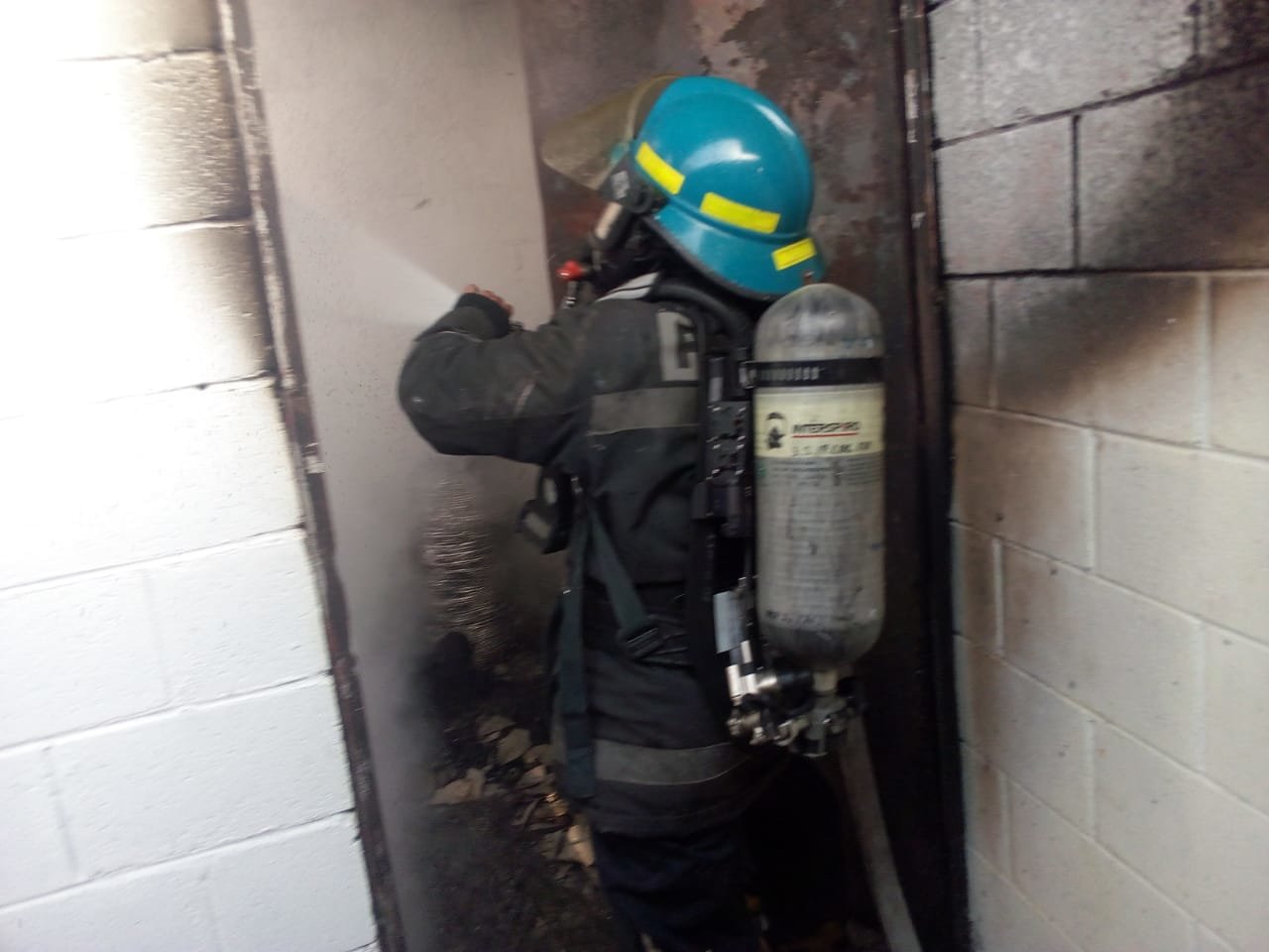 Incendio en colonia Escalón2