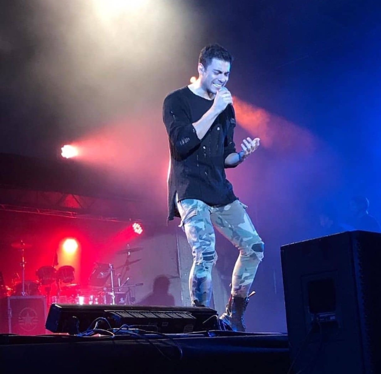 cantante carlos rivera 1