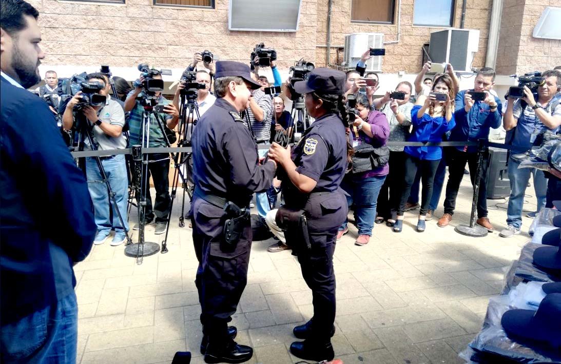 Botas y uniformes PNC 7