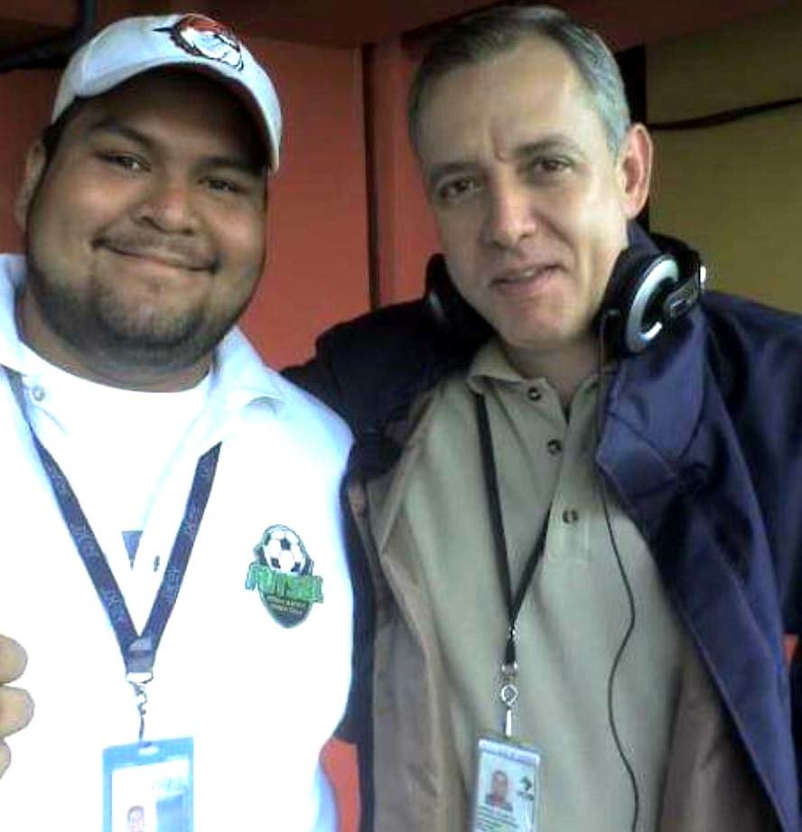 Deirector de noticiero de Apopa 4