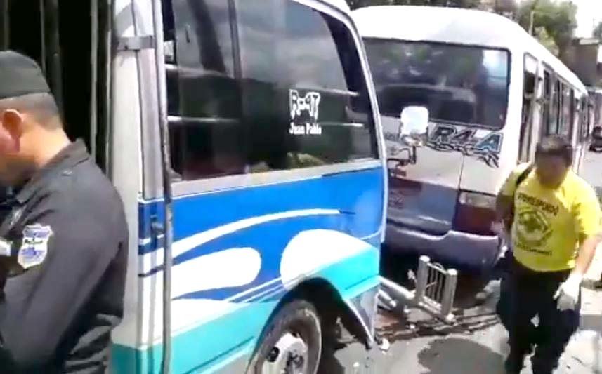 Accidente microbuses de la ruta 4 4