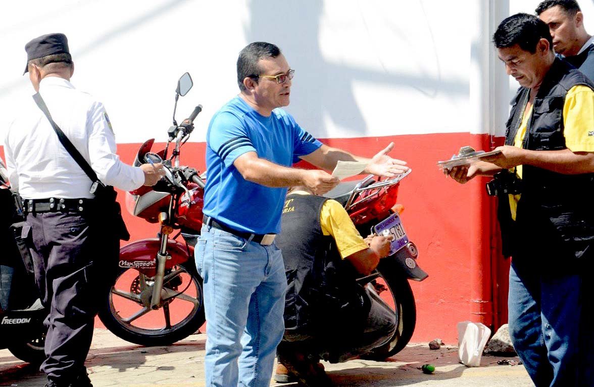 Decomisan placas a motocicletas en La Libertad